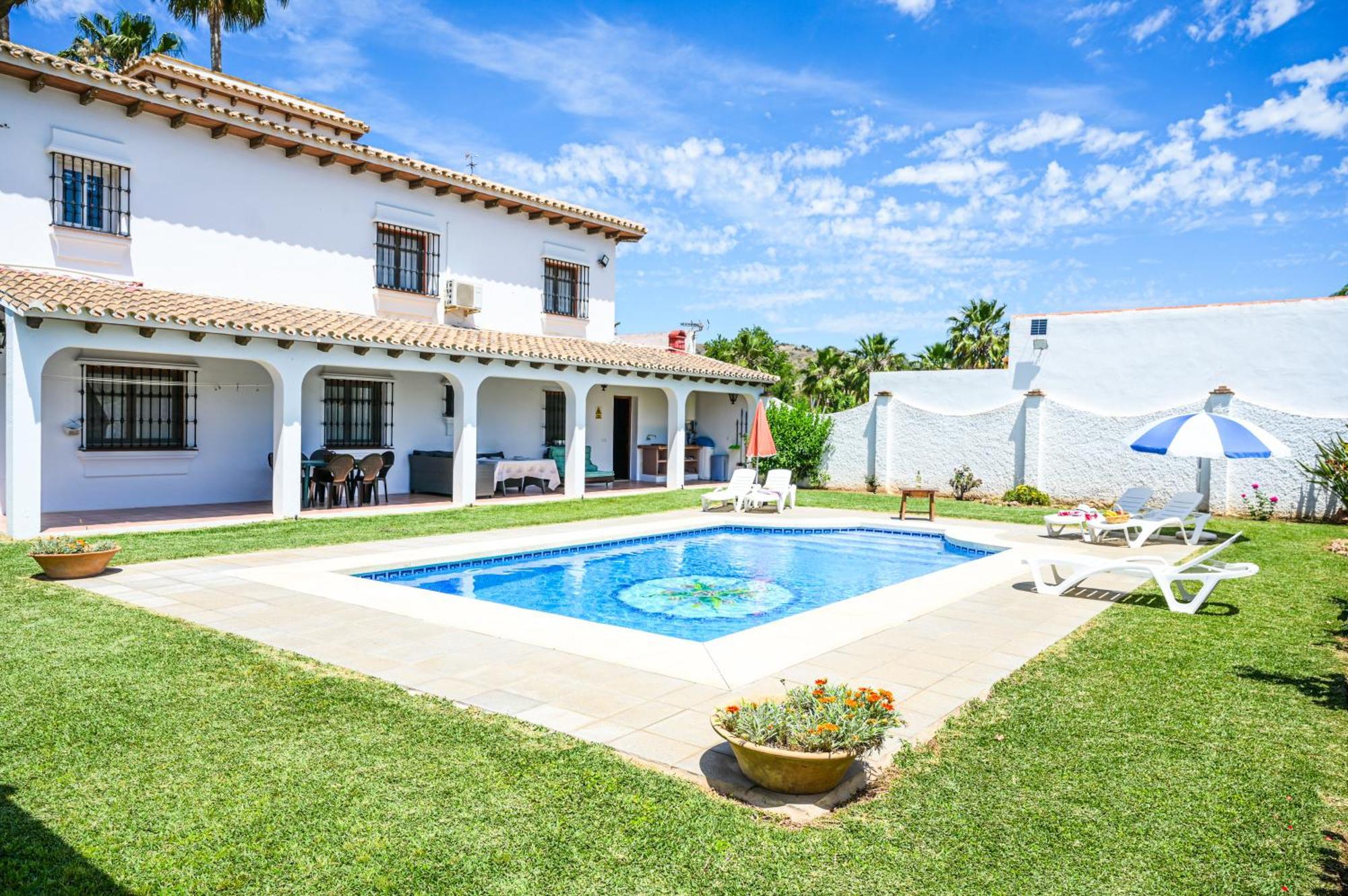 Amplia Casa Rural Con Precioso Jardin Cerca De Malaga Capital. Zimmer foto